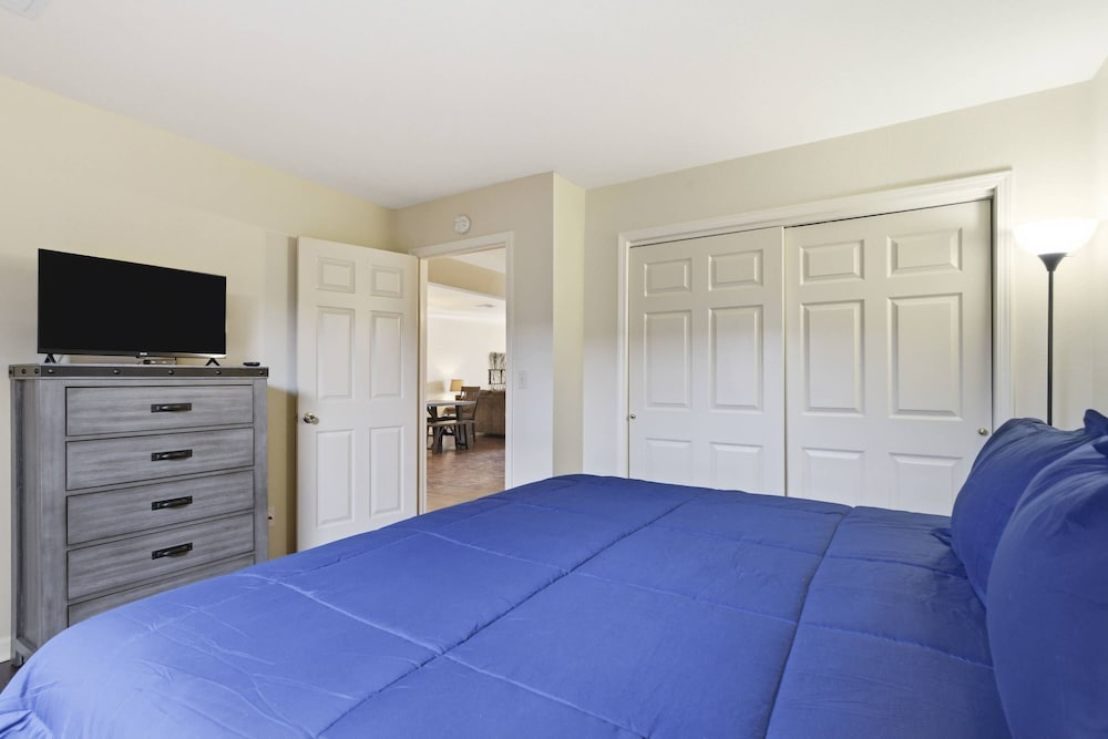Overlook Paradise Scenic Stay