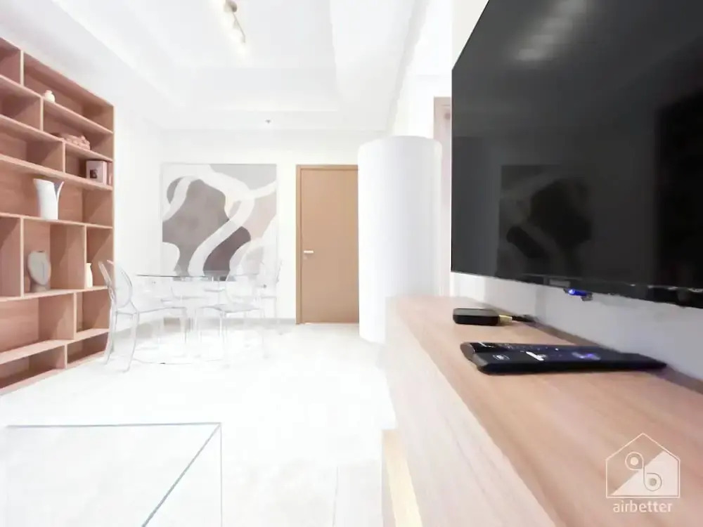 Gorgeous 1B Apt With Balcony in Azizi Fawad