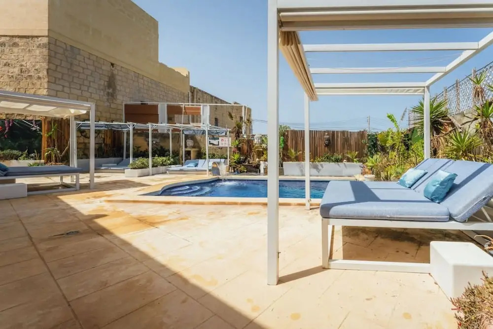 Tal Jordan Complex - The Sunflower Bungalow 2