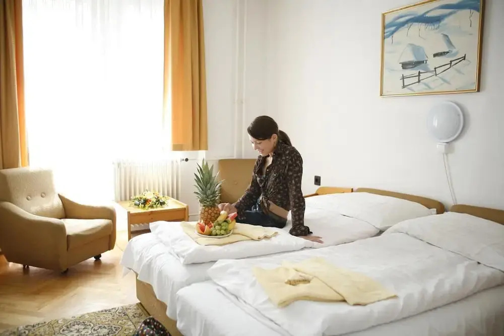 Hotel Bara Junior