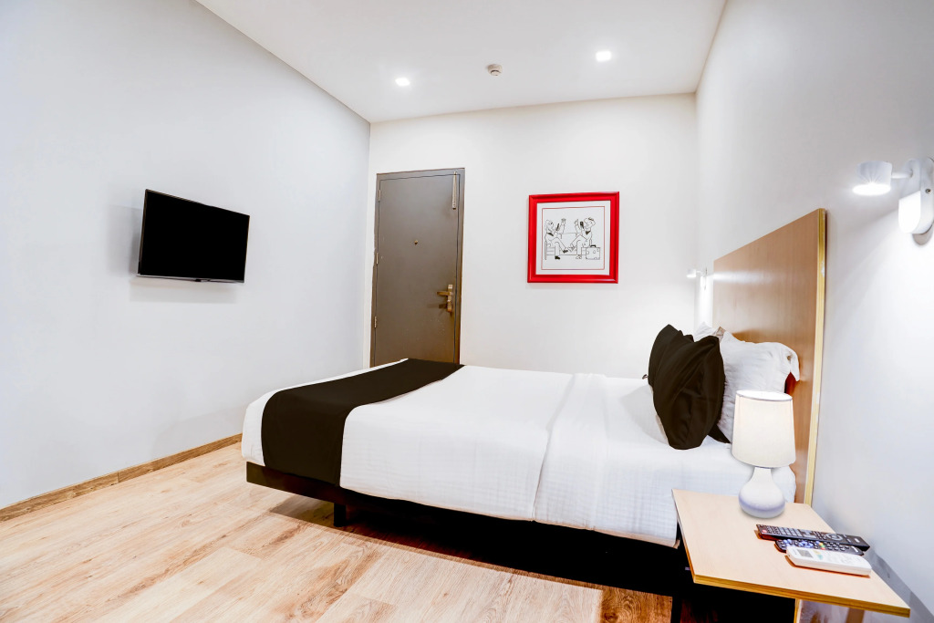 Townhouse Ulsoor Near Halasuru Metro Station