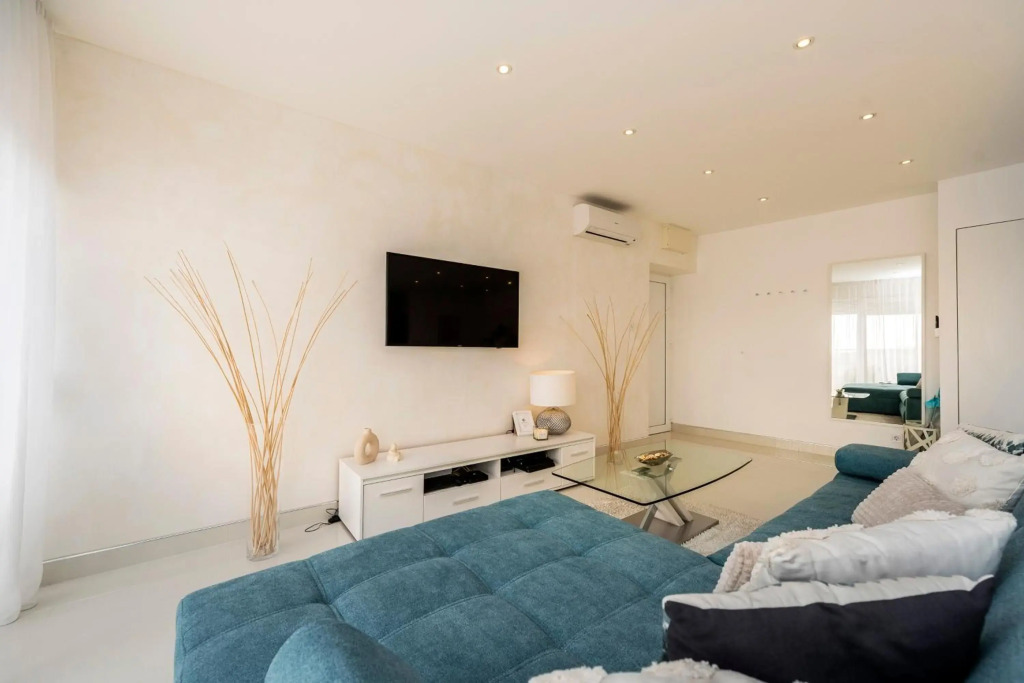 Urban Luxury Apartment