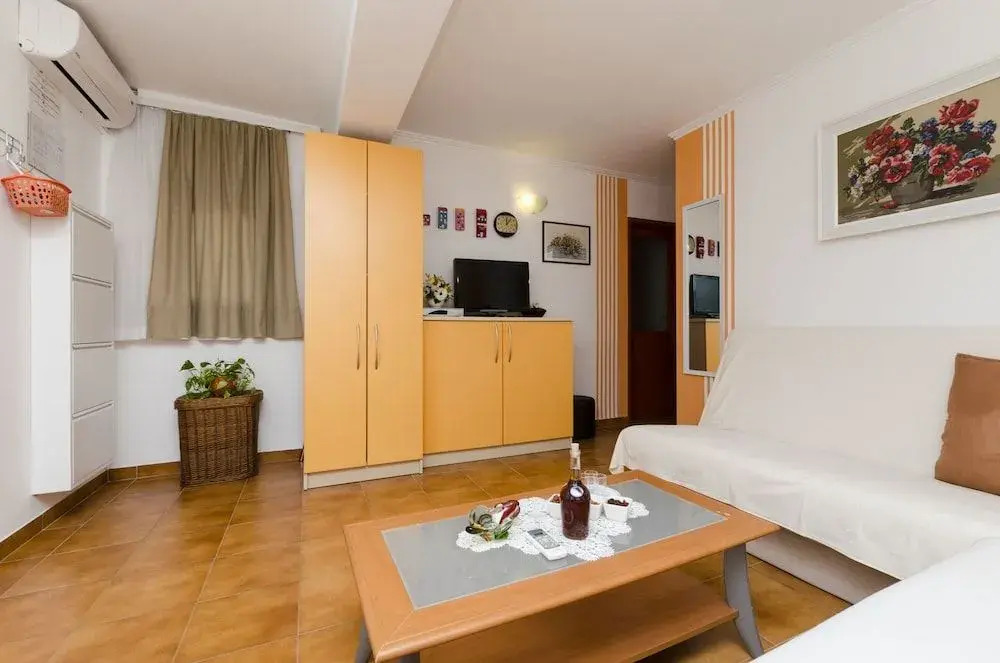 Apartment Svemir