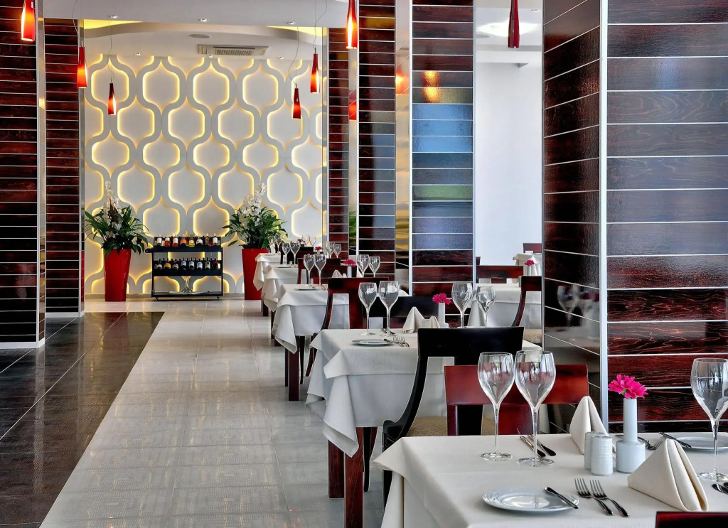 GRIFID Metropol Hotel