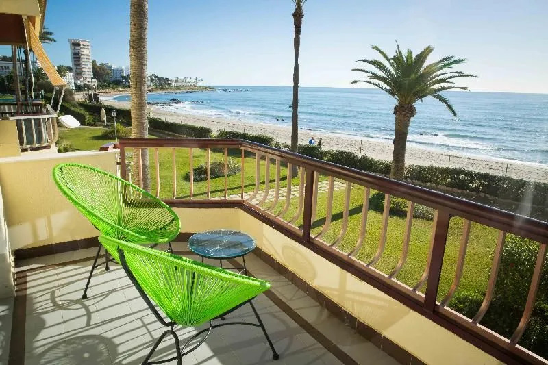 Holidays2Riviera Sea Side