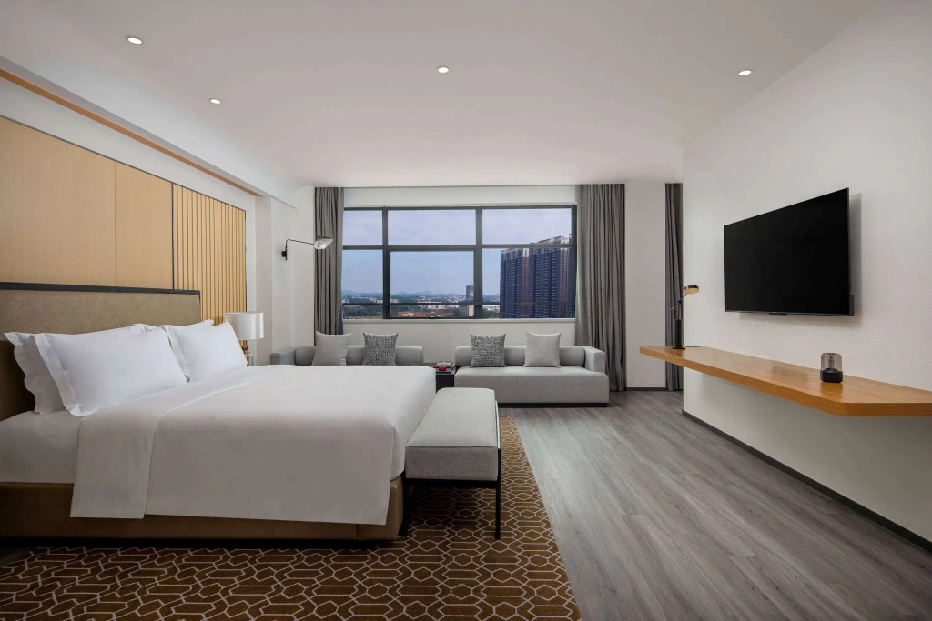 Ramada By Wyndham Maoming Dianbai