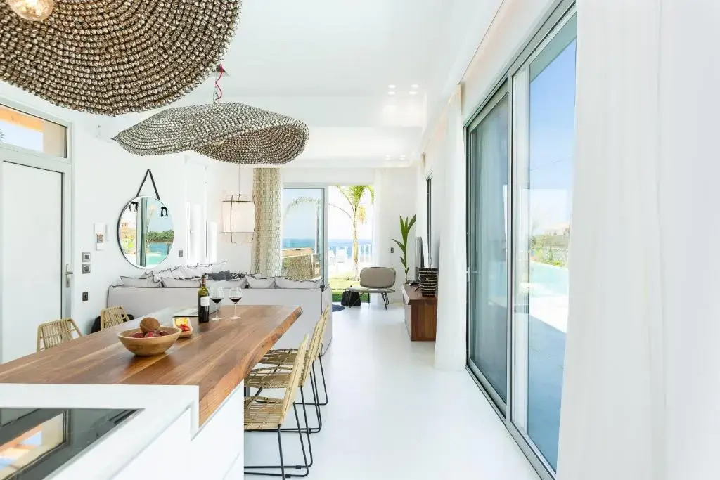 La Casa di Mare, Luxury Beach Front Villa with Private Pool, Whirlpools & Sauna, By ThinkVilla