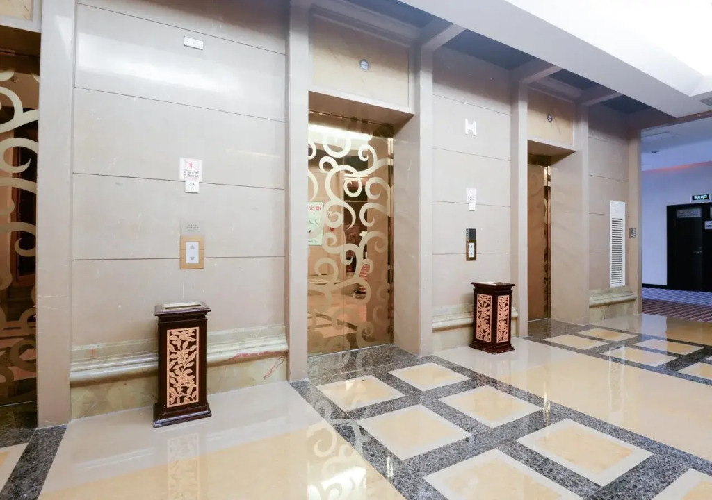 Victory International Hotel