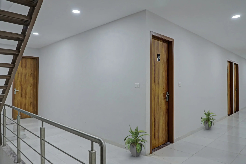 OYO 90450 Hotel Weekend Rooms