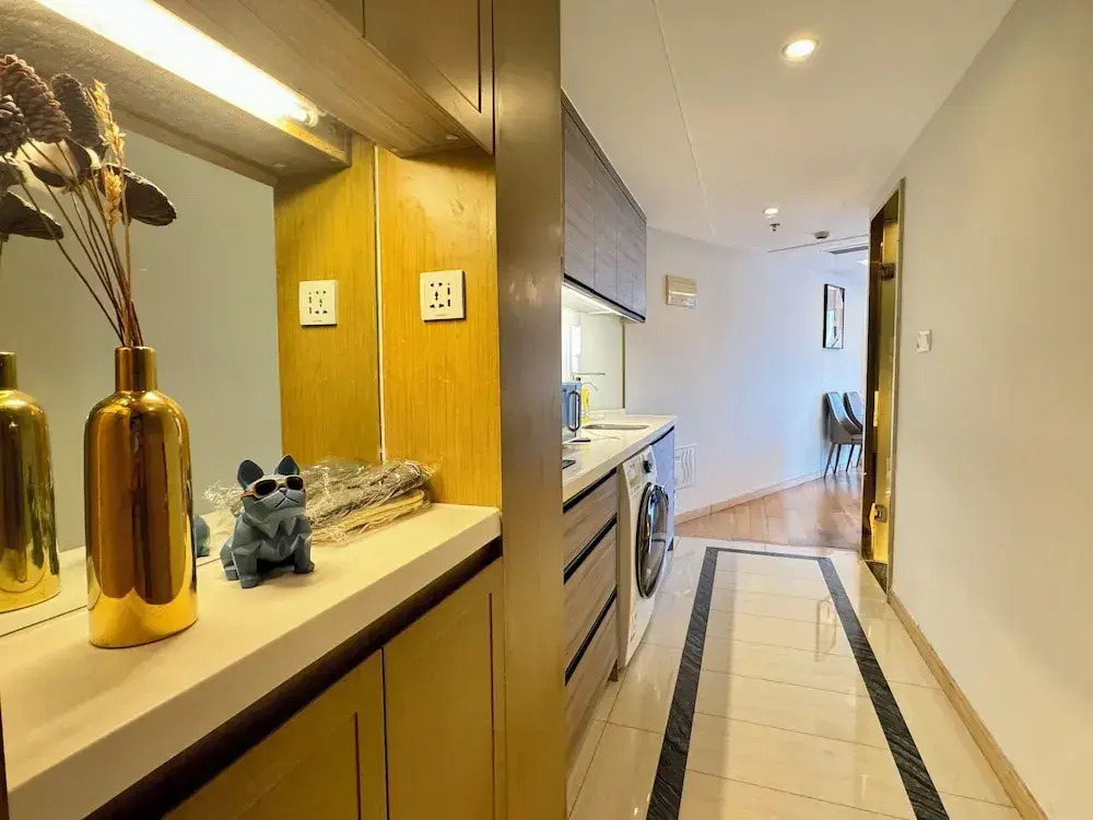 Shanghai Lerongju Boutique Apartment Metro Line 8 20meter