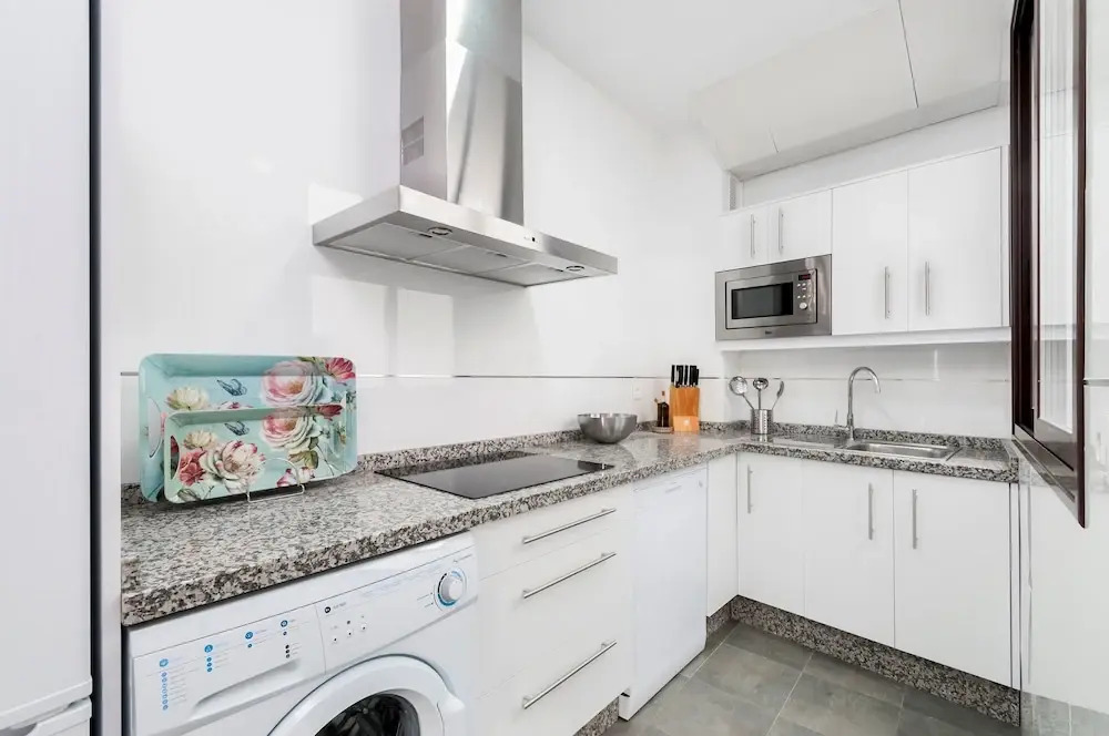 Great Location 3 bd Apartment With Terrace. Amor de Dios