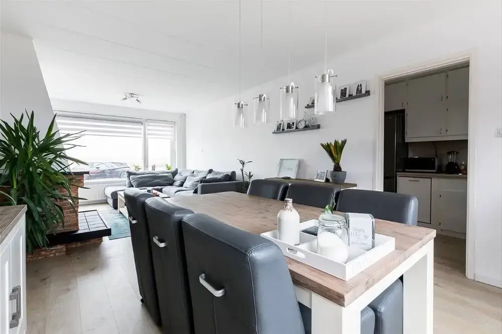 Spacious Nice House Near Amsterdam City Centre and Schiphol Airport