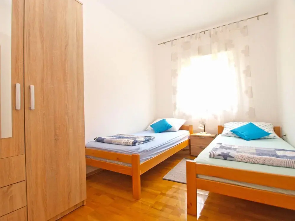 Apartment 1573