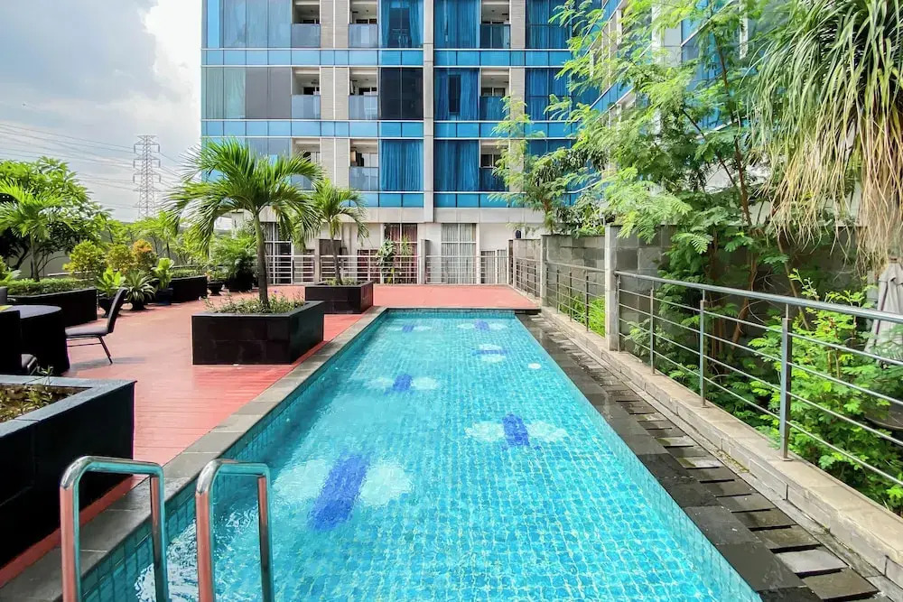 Homey And Cozy Living Studio At Tamansari The Hive Apartment