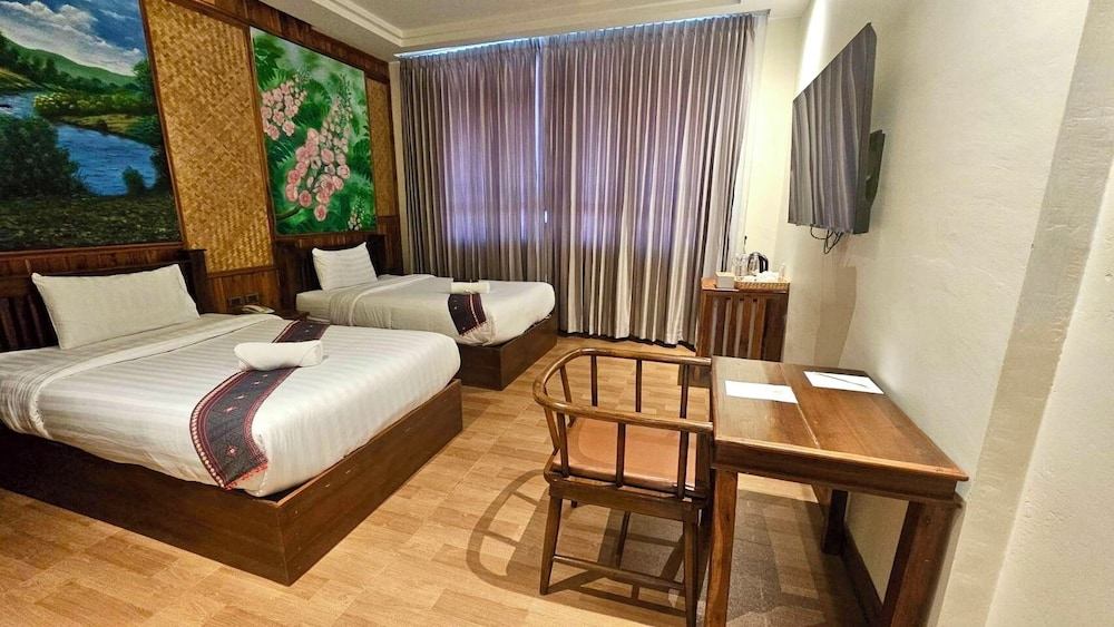 Kum-Chan House Hotel