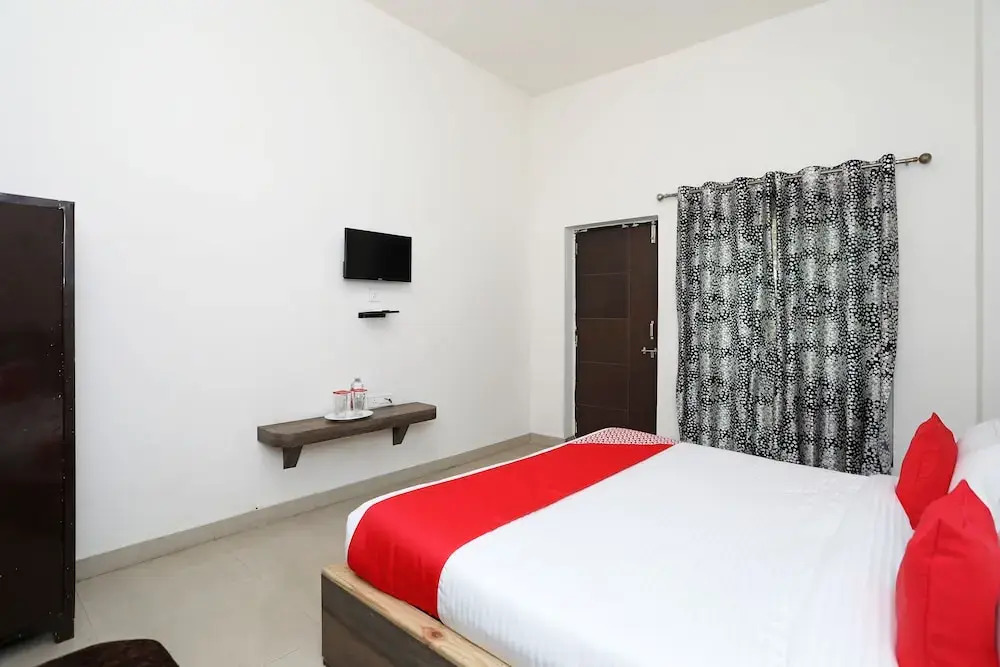 Hotel Dhola Maru