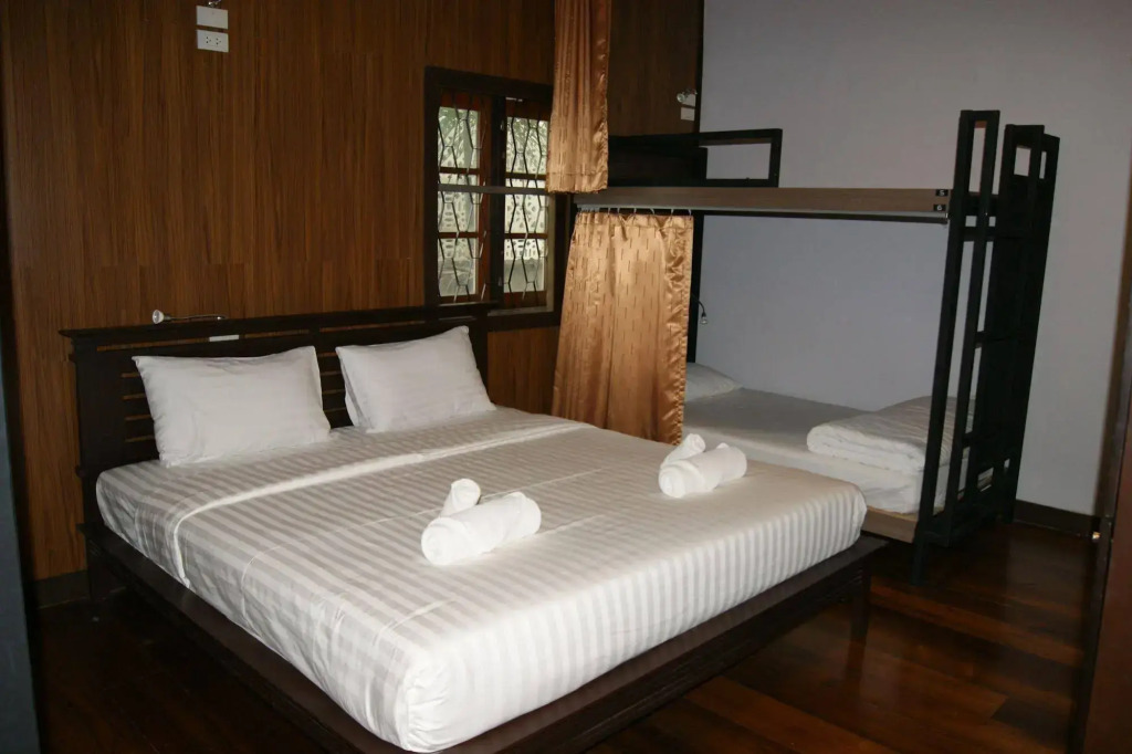 Yuan Hostel