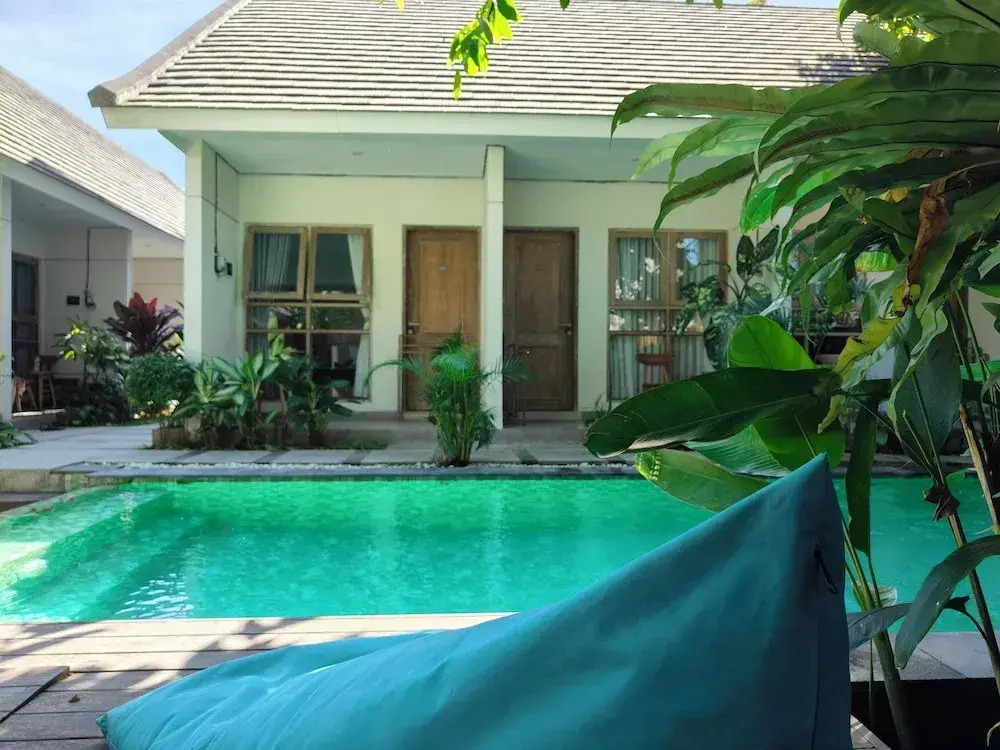 Manuver Surf and Stay Uluwatu Bali