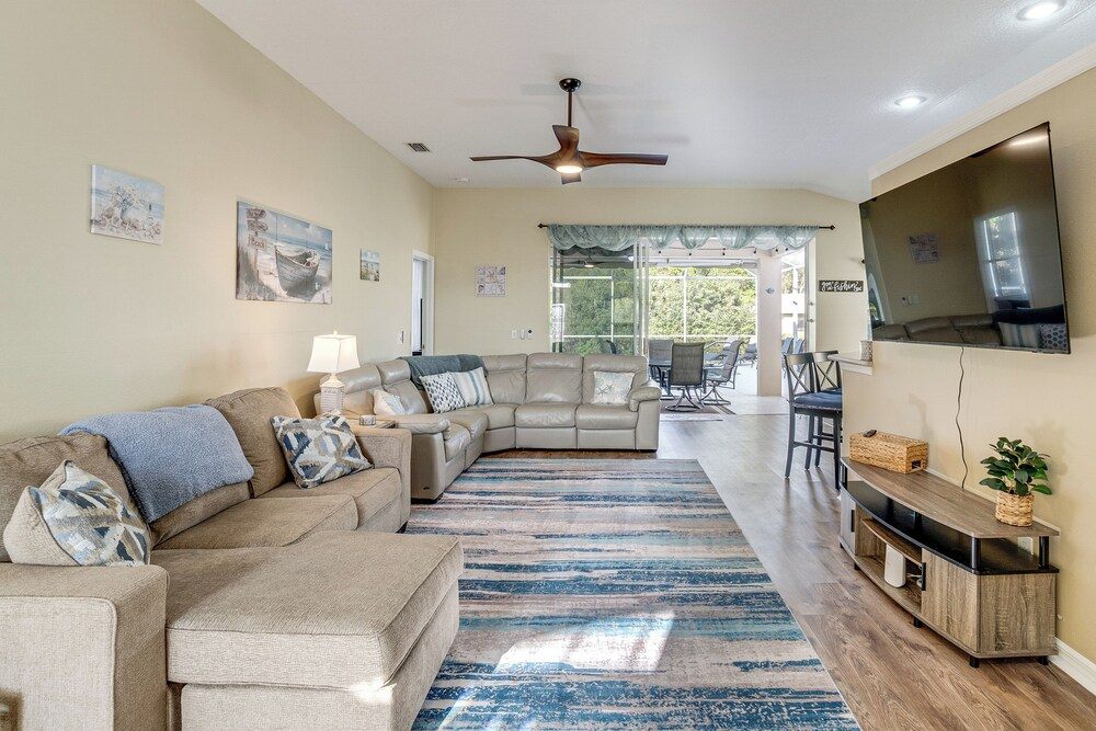 Quiet Golfer's Home 9 Mi to Beaches & Dtwn Venice!