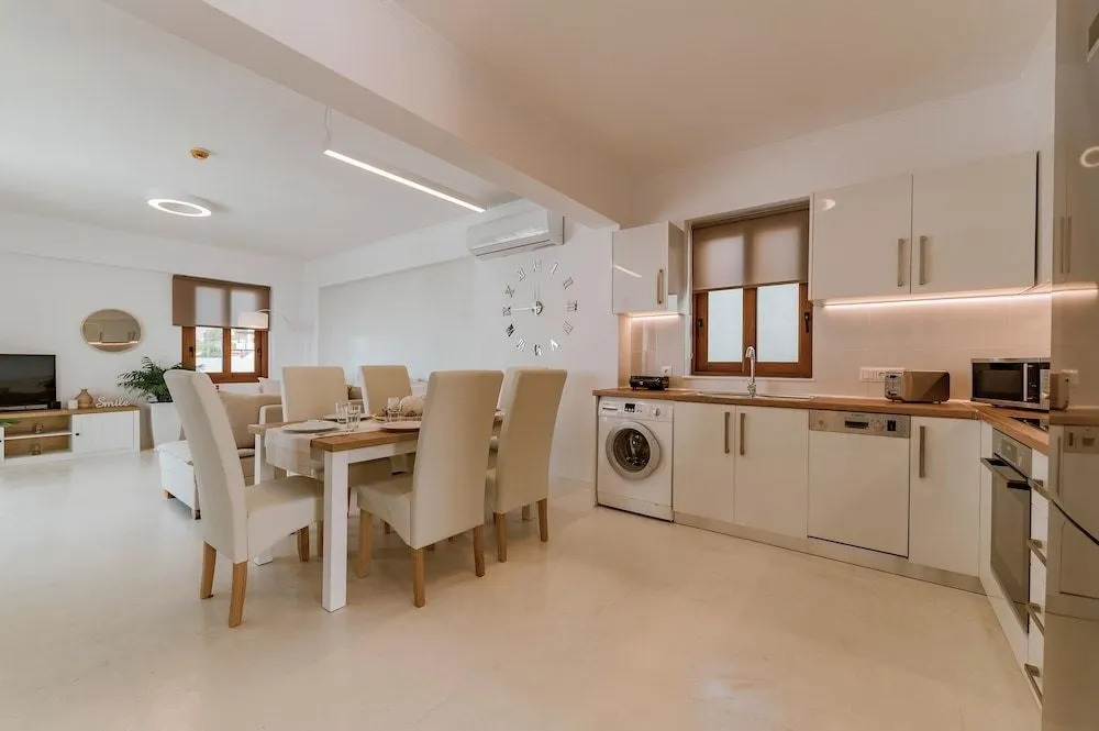 Villa Oriens