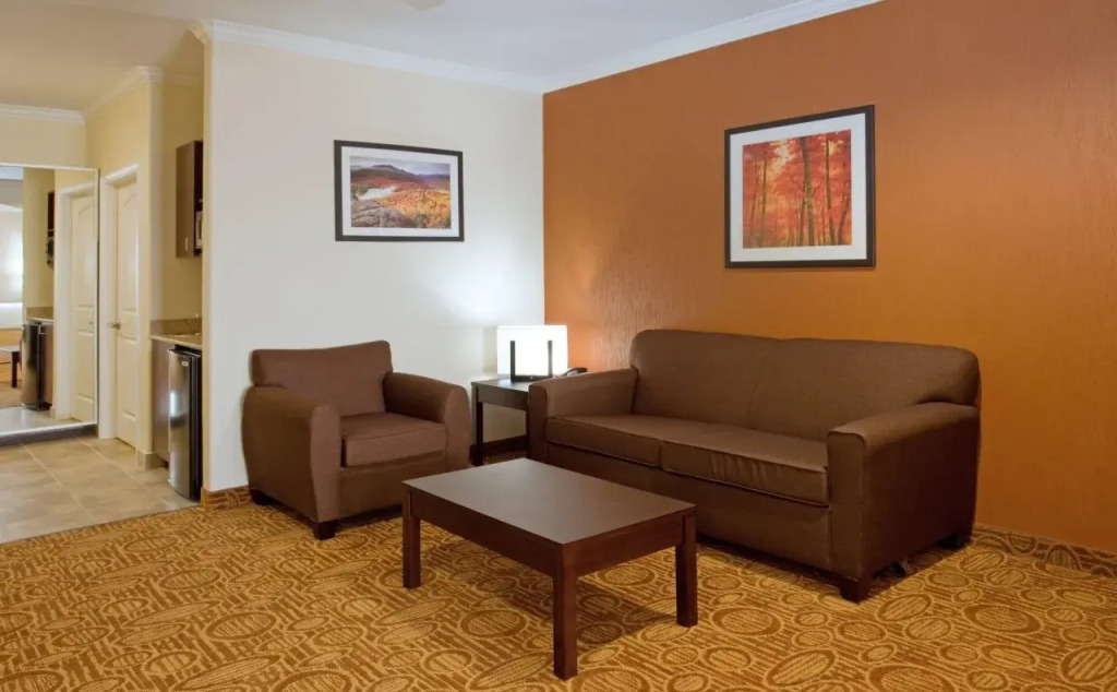Holiday Inn Express Hotel and Suites Katy by IHG