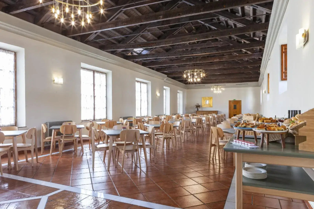 Hotel Macià Monasterio de los Basilios