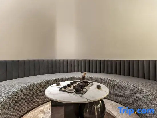 kaili Hostel (Wuhan Xunlimen Station Jianghan Road Pedestrian Street)