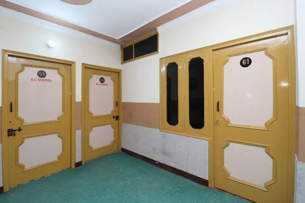 Oyo 28476 Jalandhar Guest House