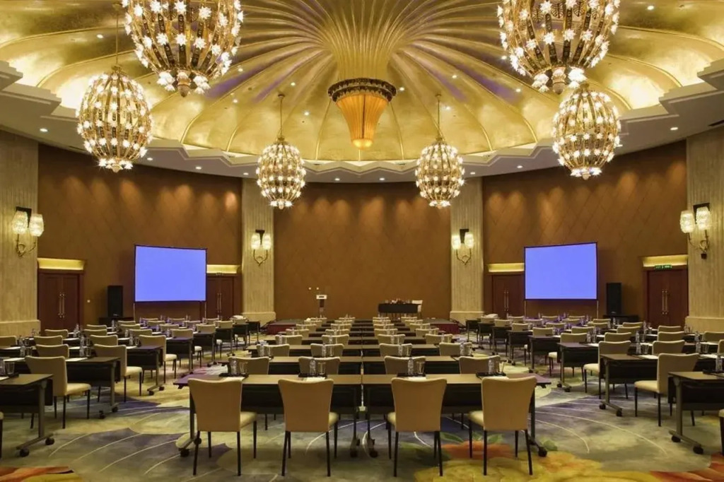 Pullman Shanghai Central