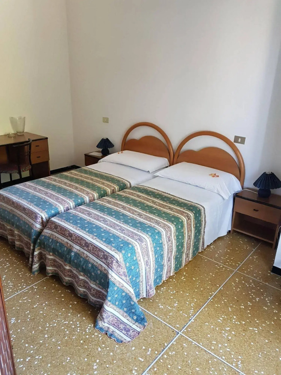 Hotel Triana e Tyche