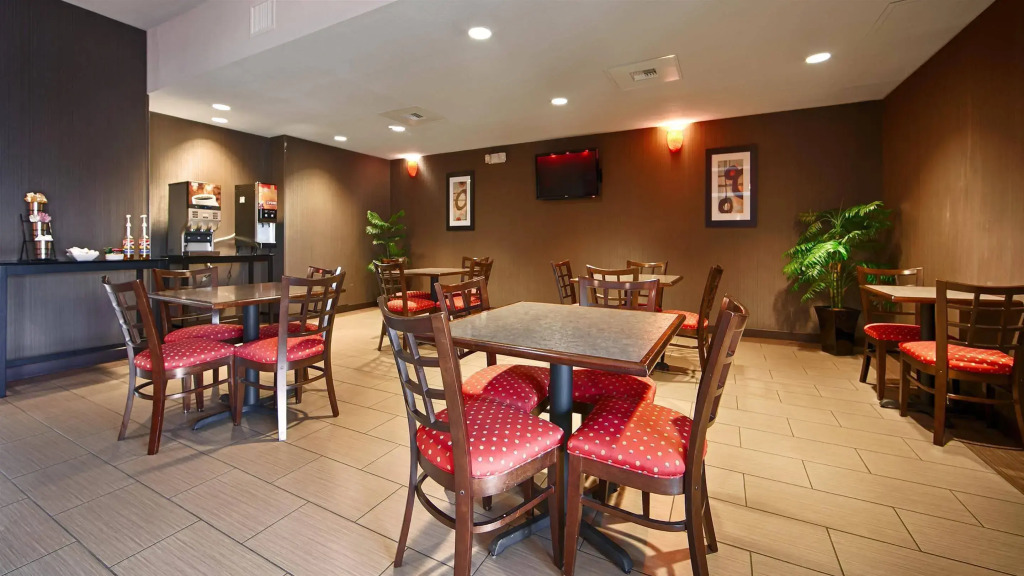 Best Western Plus Austin Airport Inn & Suites