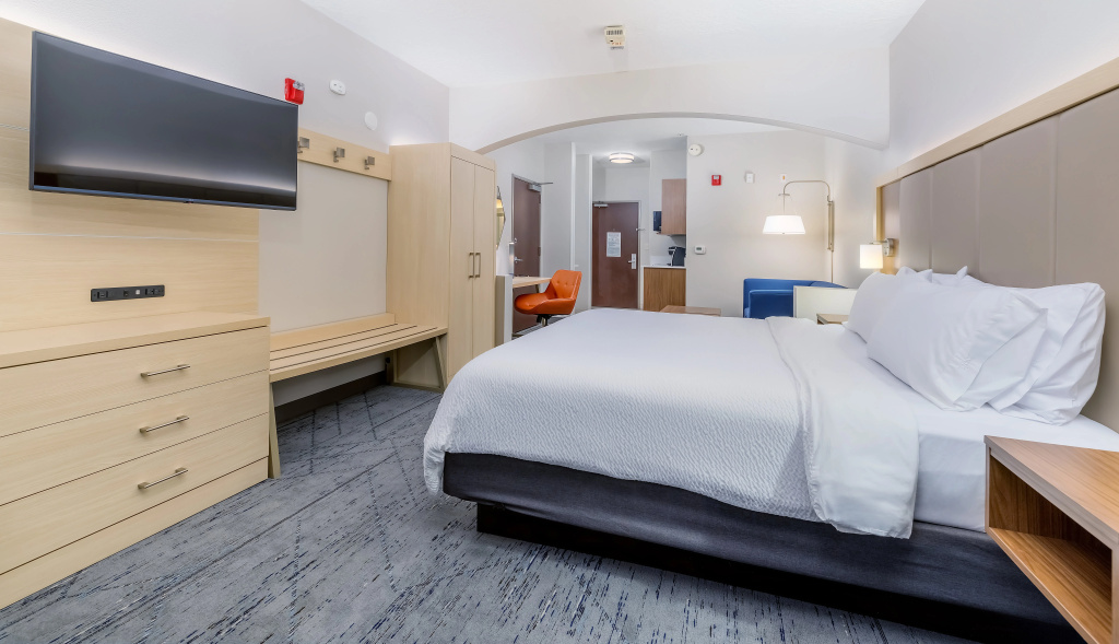 Holiday Inn Express Hotel & Suites Medford-Central Point by IHG