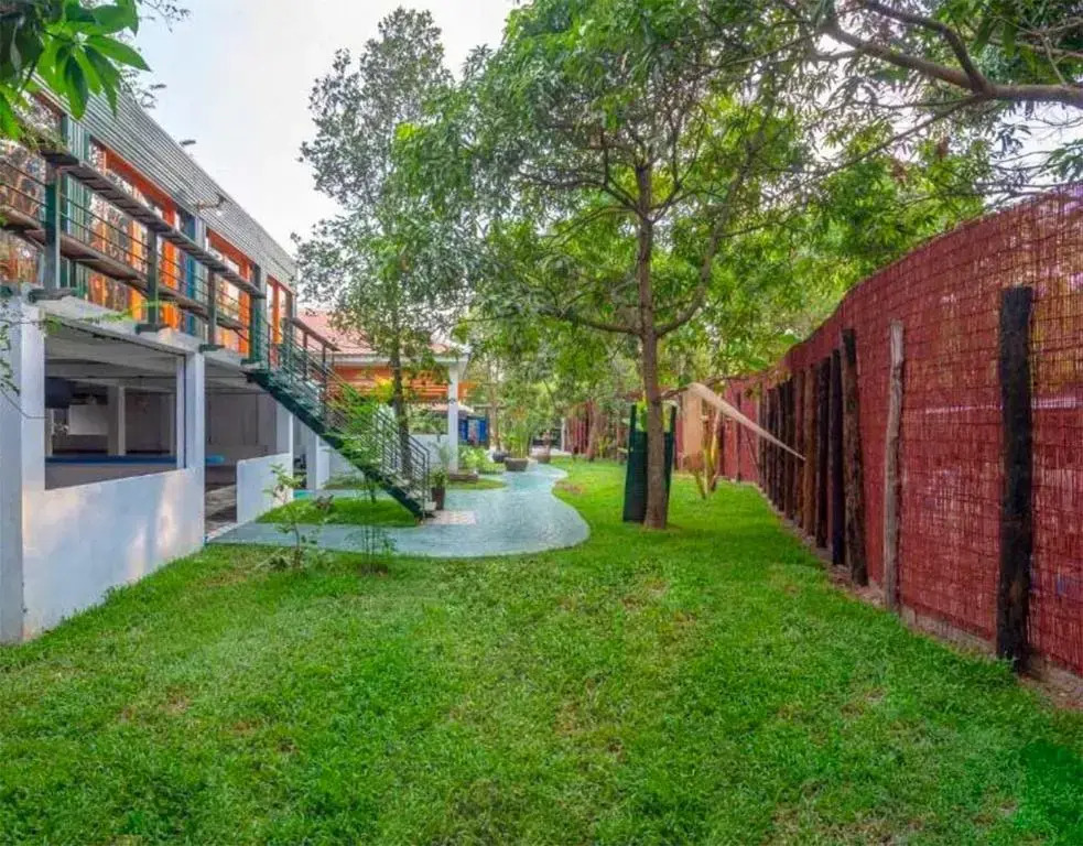 Private Garden Villa With Swimming Pool & kitchen