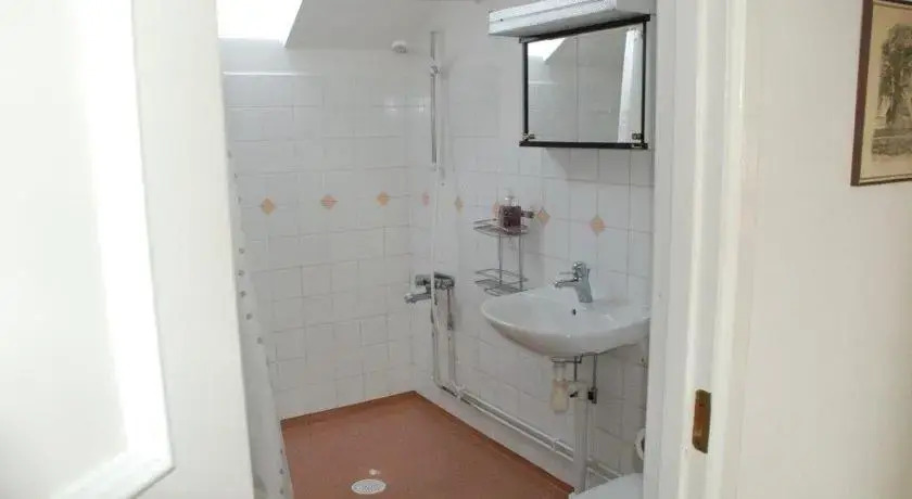 Pensionat Lövängen, Ljugarn