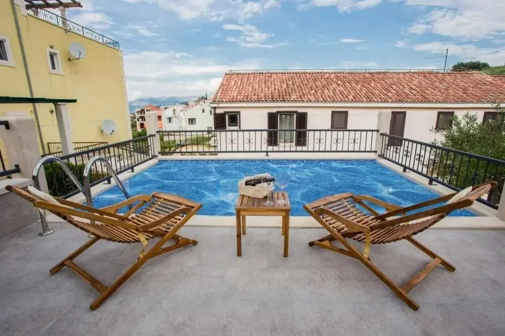 Villa Suzy Lux