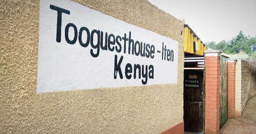 Too Guest House