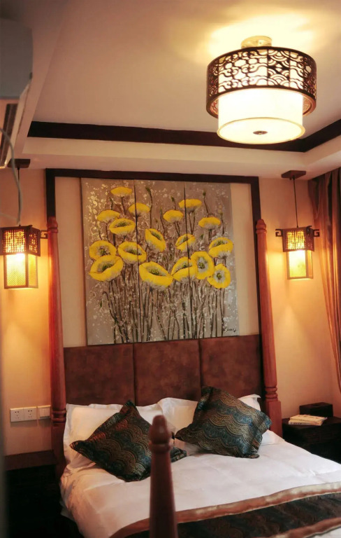 Rulai Xinling Inn