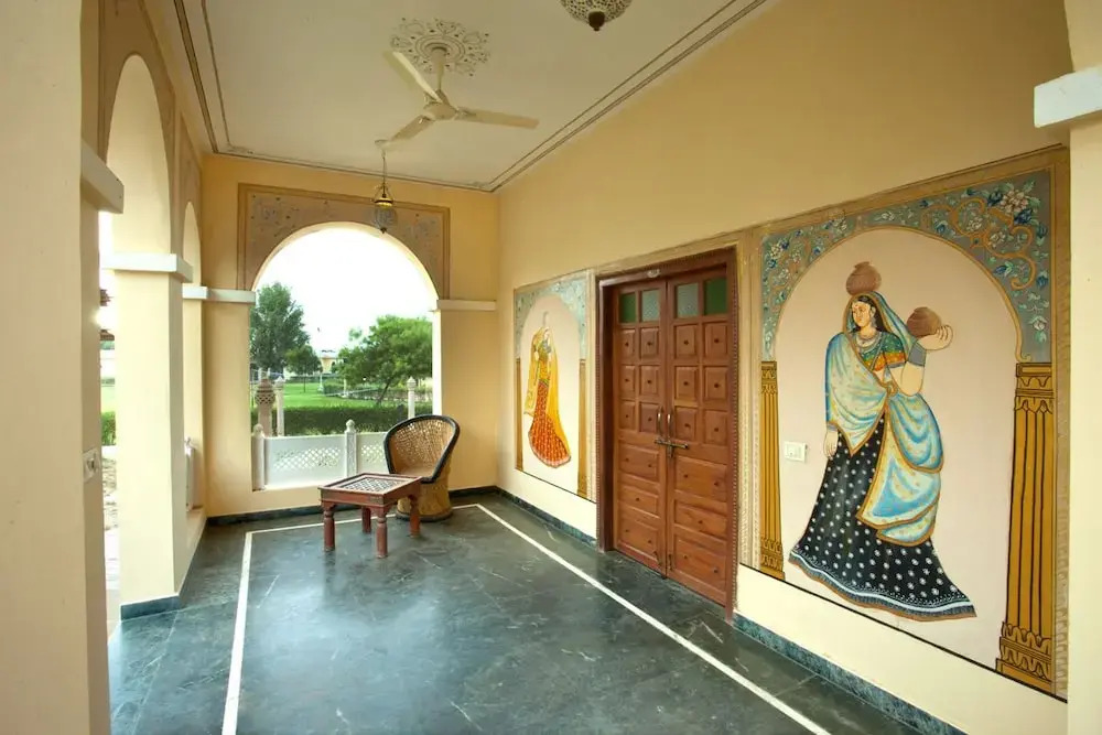 Sara Vilas Hotel