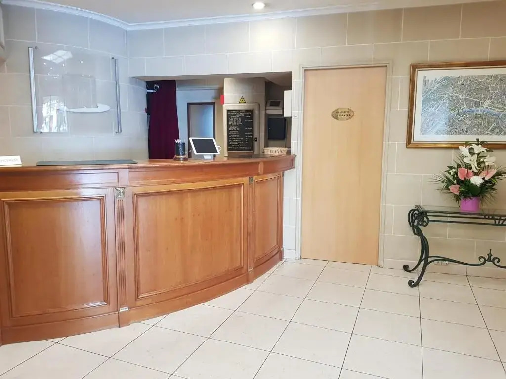 Hotel Champerret Elysees