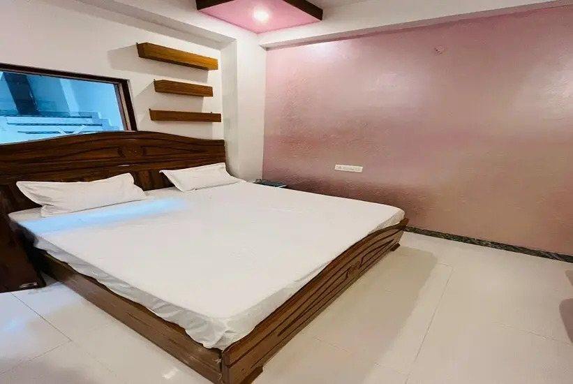 Awadh Hotel