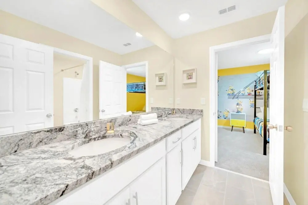 7BR Family Resort - Pool and Hot Tub Near Disney