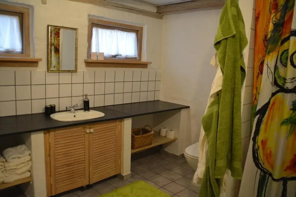 B&B No. 33