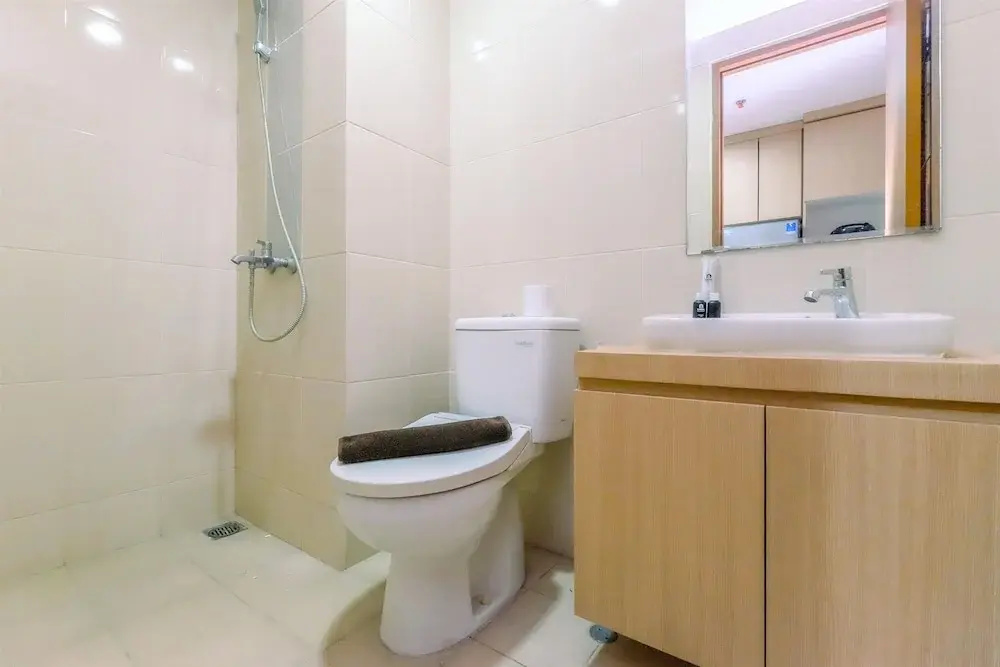 Best Deal And Cozy Studio Oasis Cikarang Apartment