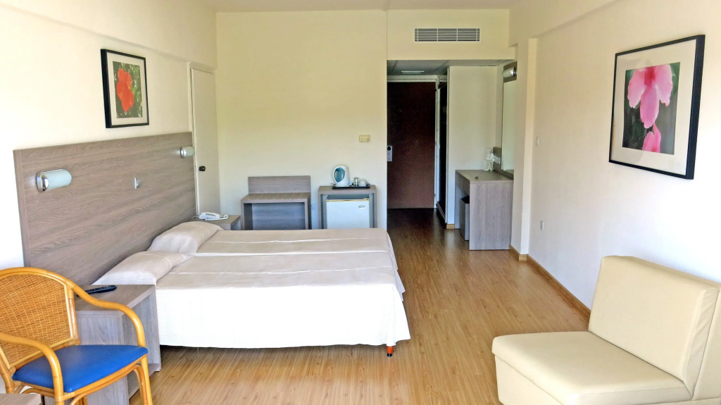 Marina Hotel