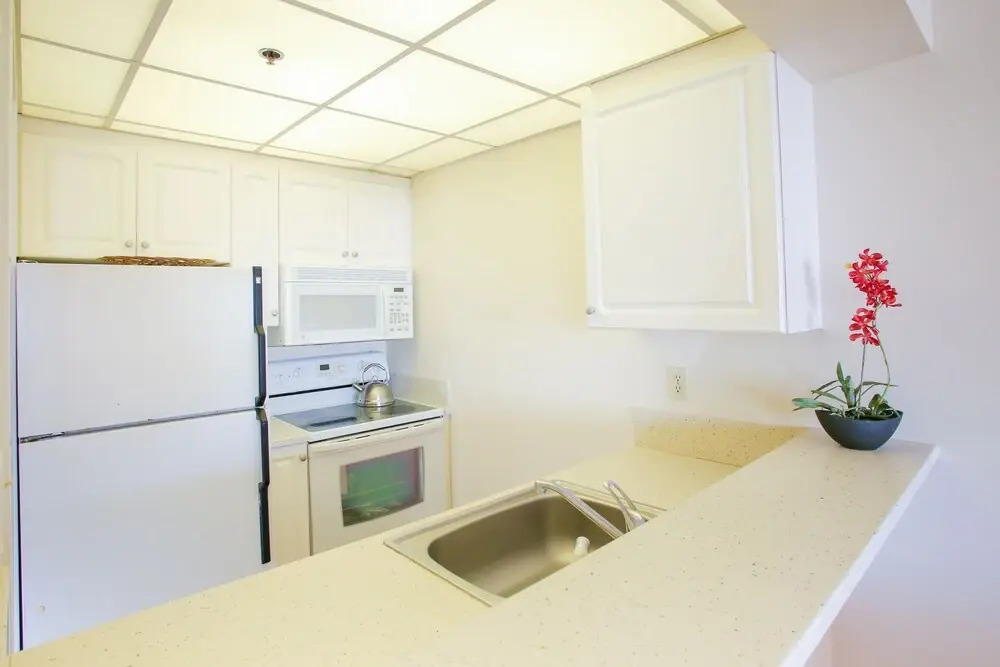 Whaler On Kaanapali 763 Studio Bedroom Condo by Redawning