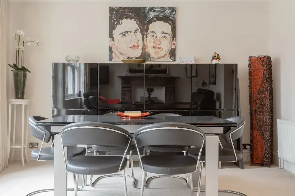 Luxury 2 Bedroom Property in Belgravia
