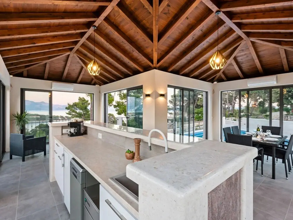 Beautiful Villa in Selca with Private Swimming Pool