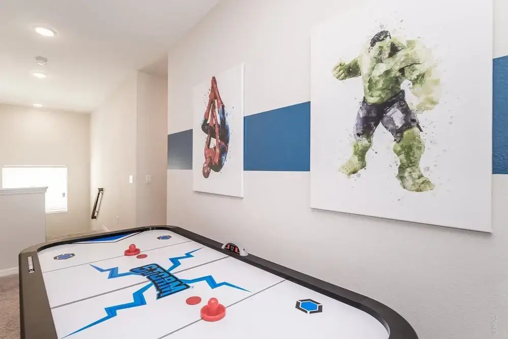 Avenger's, Frozen and Alice in Wonderland Themed Rooms! Private Pool and Modern Decor!