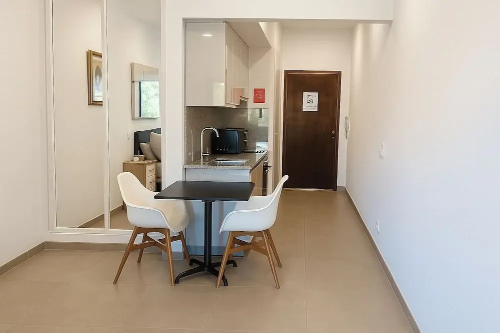 Lagos Marina View apt on Main Avenue Near Beaches