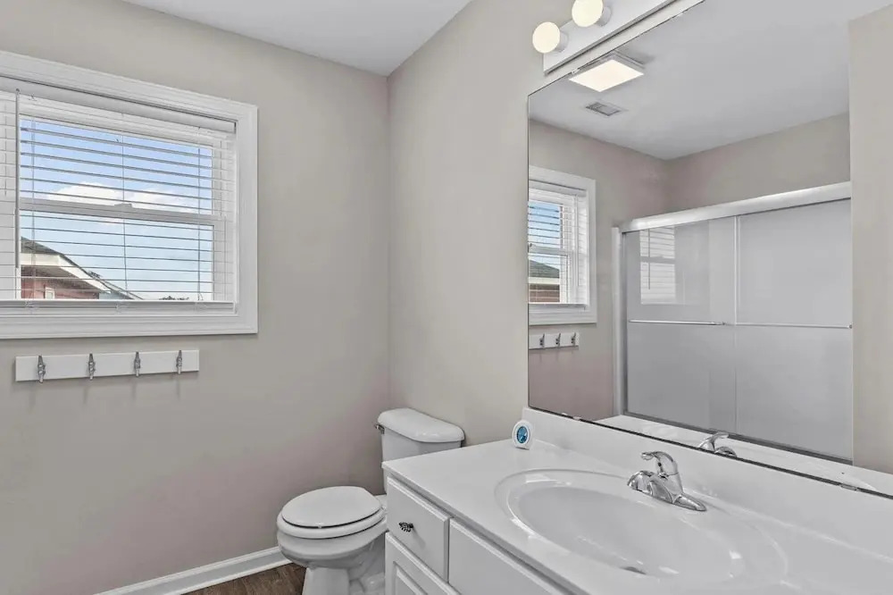 Life of Sea-Renity 112 Burlington Street home